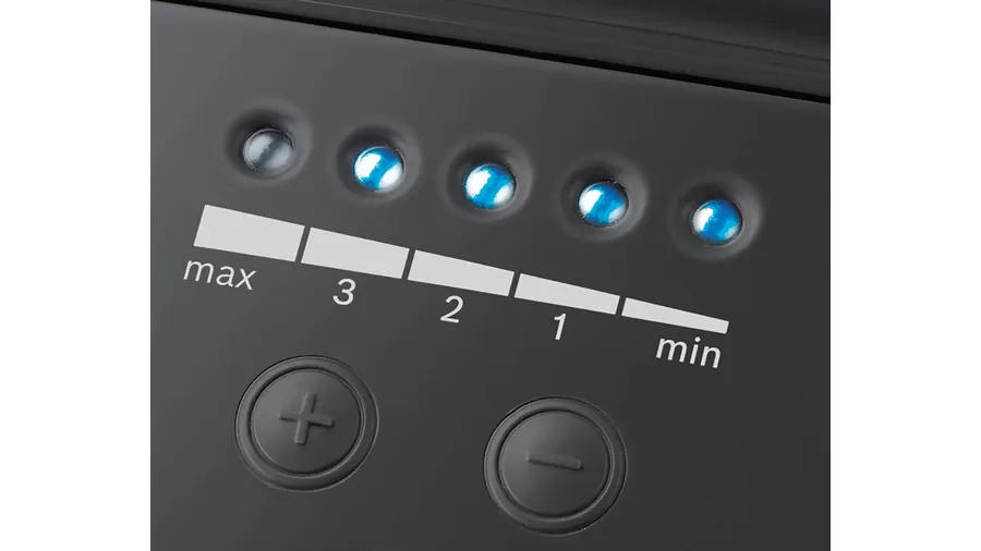 Пылесос Bosch BWD421PET, красный/черный