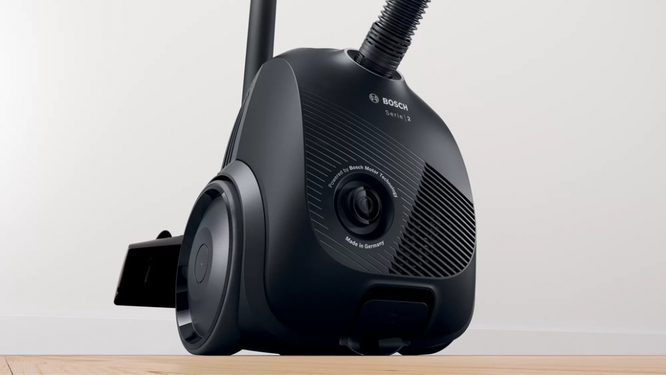 Пылесос BOSCH BGBS2LB1 черный