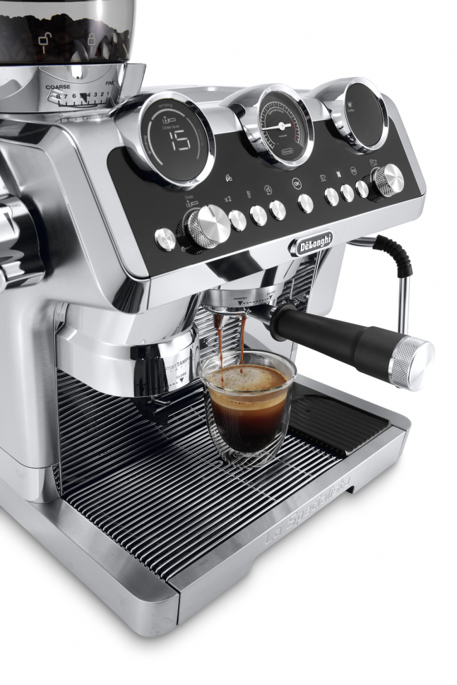 Кофеварка рожковая De'Longhi La Specialista Maestro EC 9665. M 2.0, металлик/черный